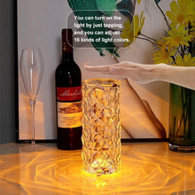 Carregar imagem no visualizador da galeria, Luminária de mesa LED cristal
